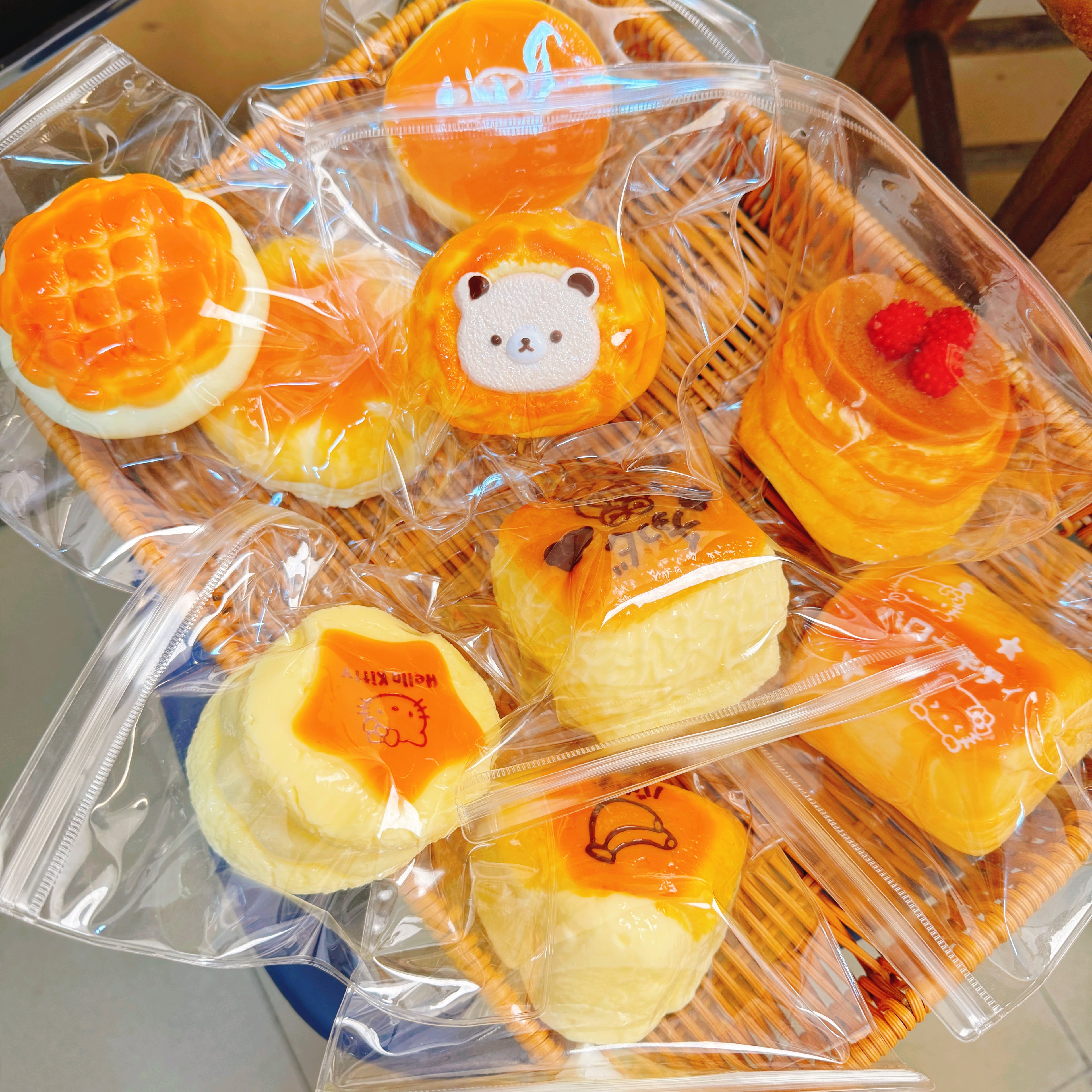 【Purchase by size during the live stream 】Kid-Safe Tart-Shaped Squishy - Food-Grade Silicone Material, Cream/Dry Clay Squish Feel, Stress Relief for Kids, Compact & Portable, Perfect for Gifting, TikTok-Friendly